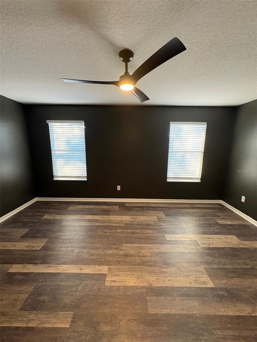 Image 22 of 44 For 448 Eastbridge Drive