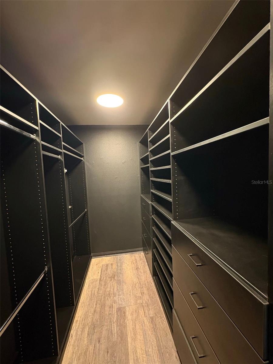 Image 23 of 44 For 448 Eastbridge Drive