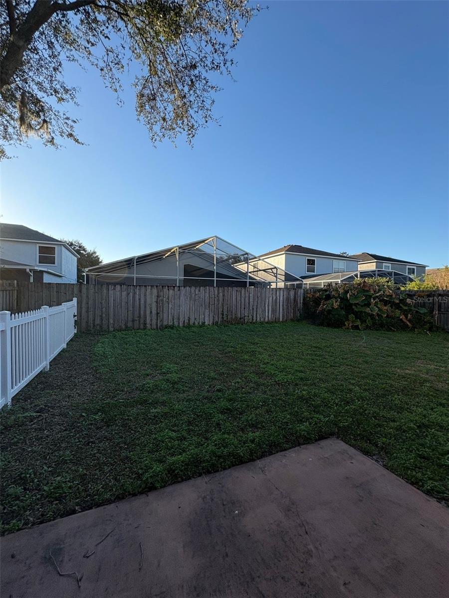 Image 43 of 44 For 448 Eastbridge Drive