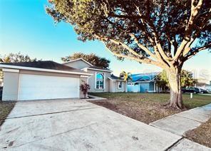 Image 3 of 13 For 1017 Florida Parkway