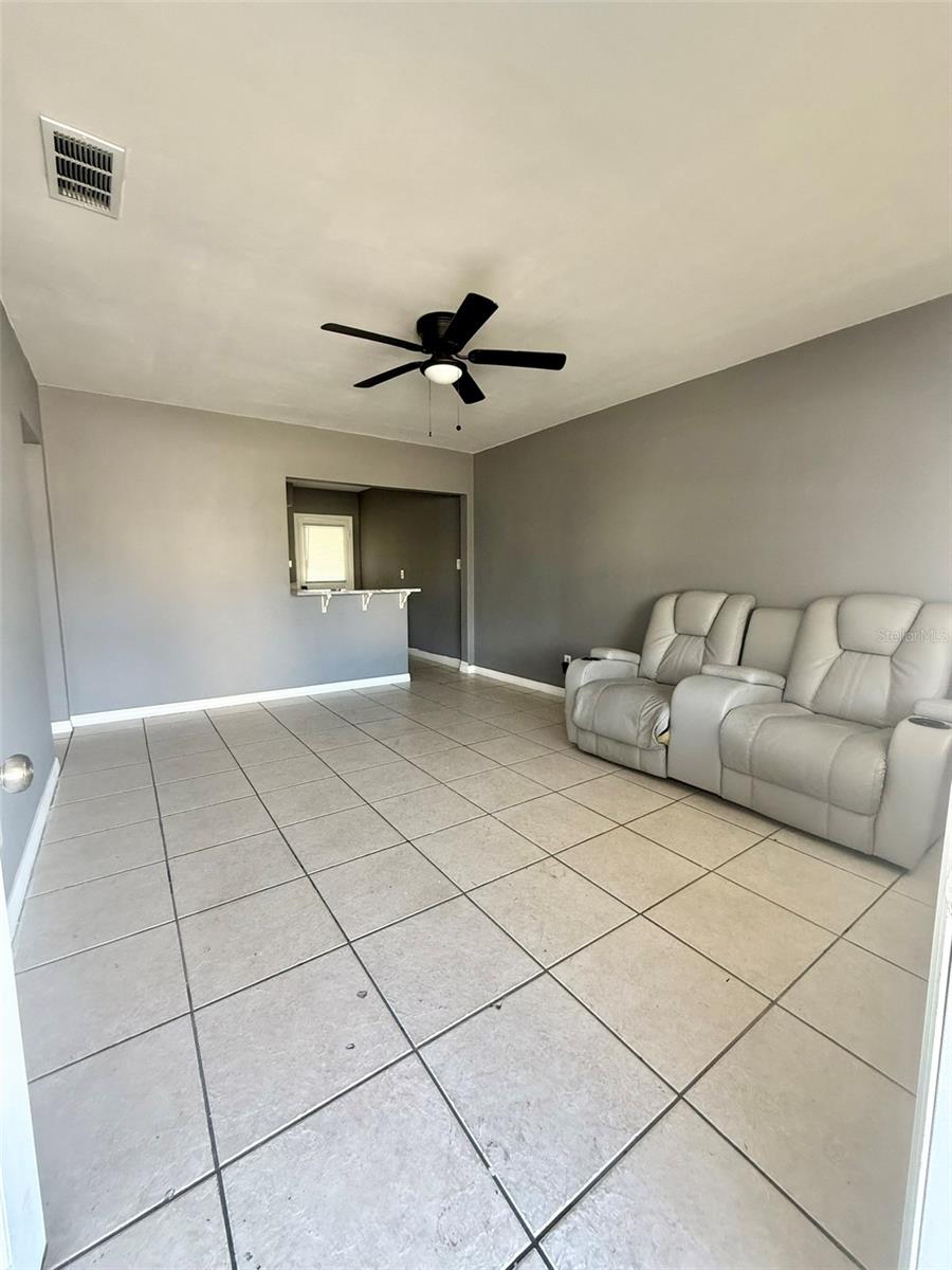 Image 12 of 12 For 822 Ariana Street