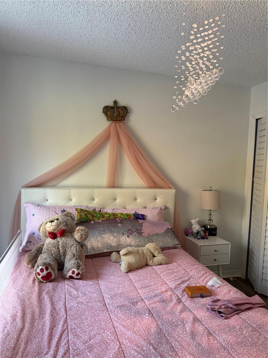 Image 15 of 19 For 1345 Silverthorn Drive