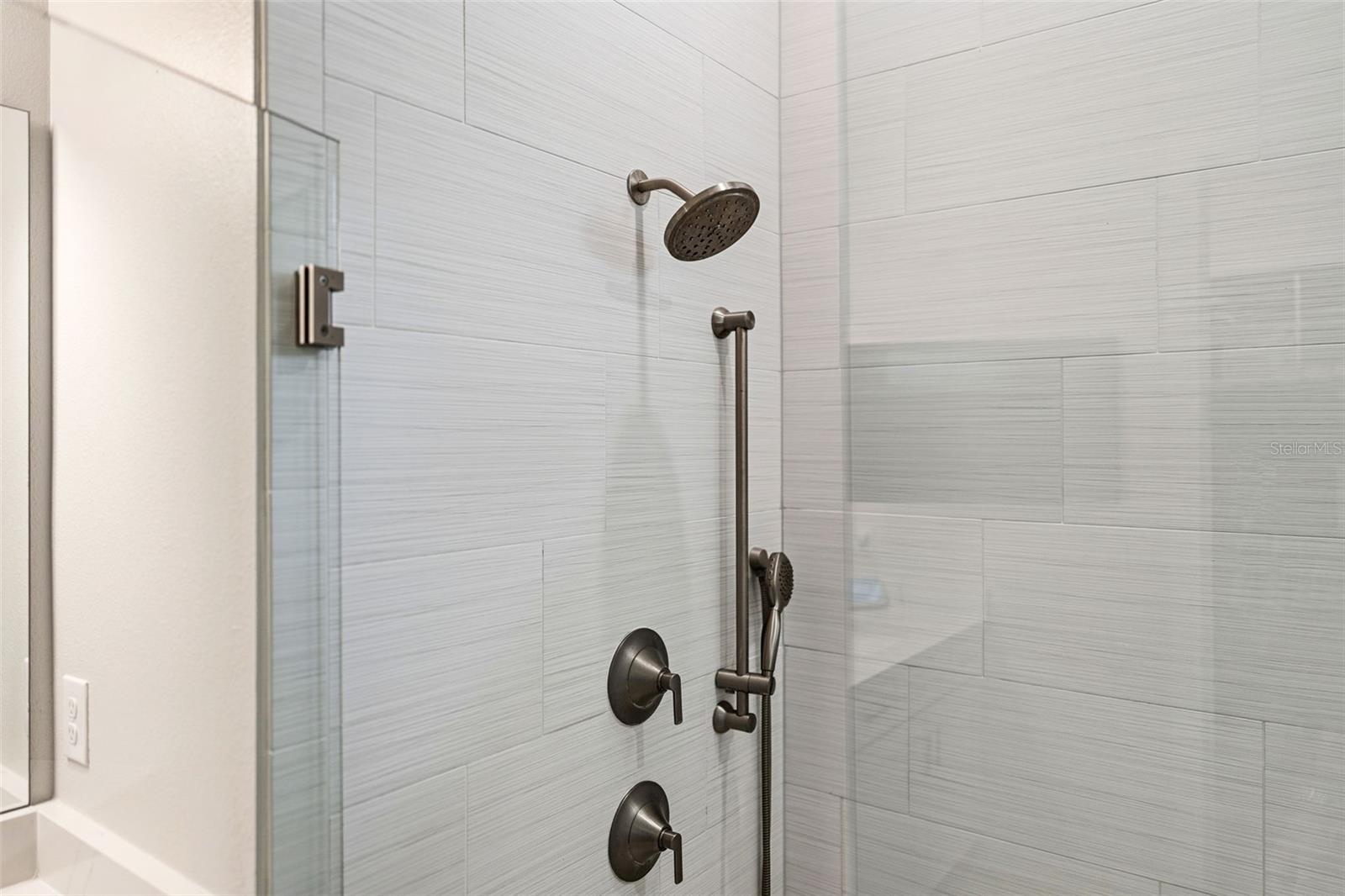 Image 32 of 59 For 2722 River Creek Lane