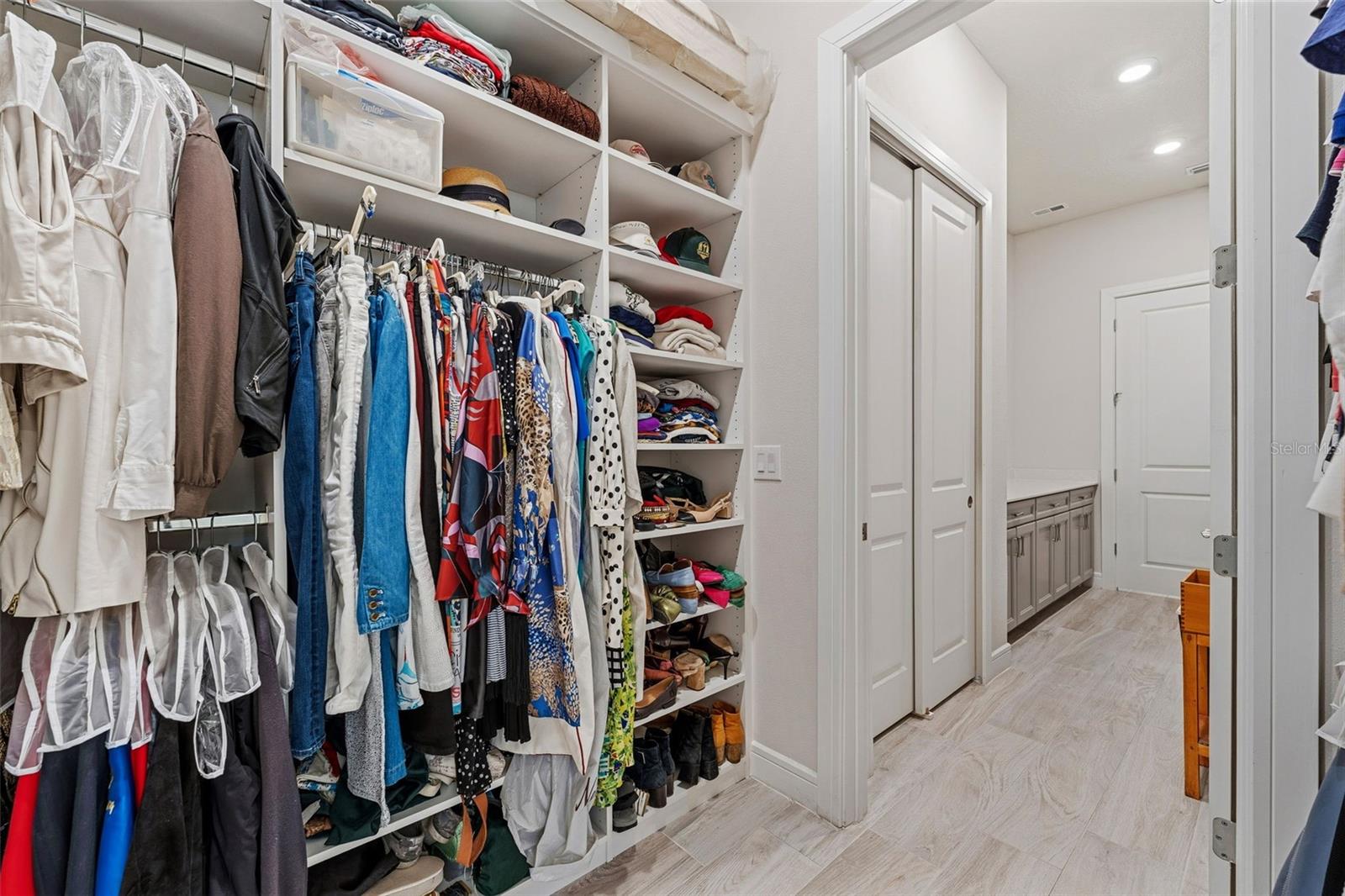 Image 33 of 59 For 2722 River Creek Lane