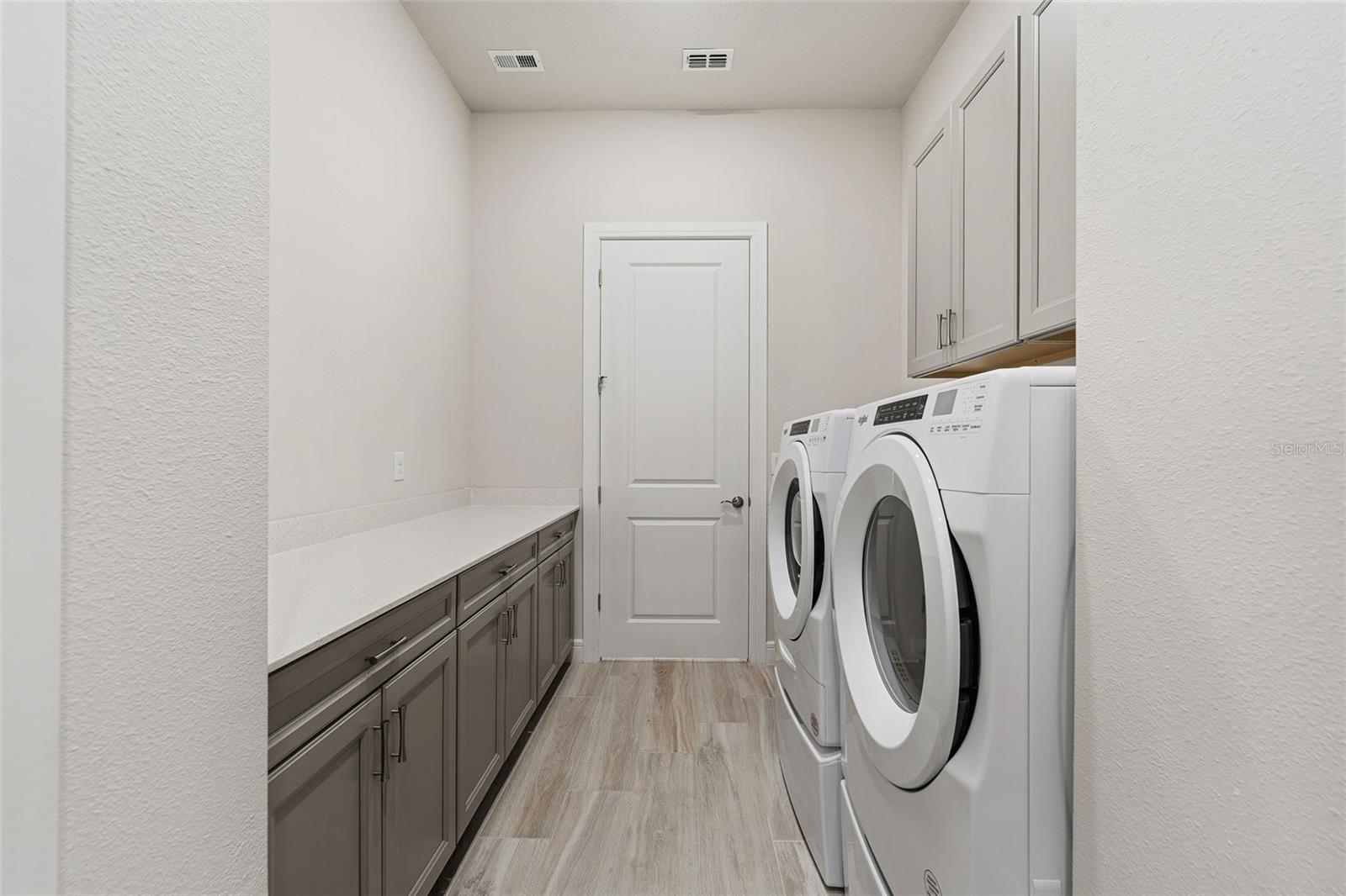 Image 48 of 59 For 2722 River Creek Lane