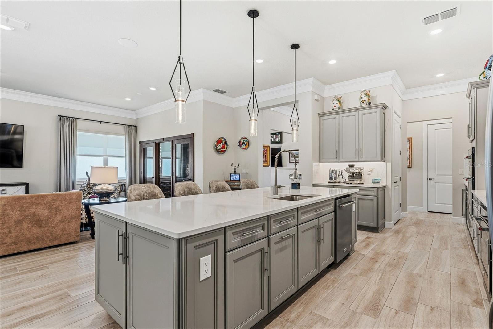 Image 6 of 59 For 2722 River Creek Lane