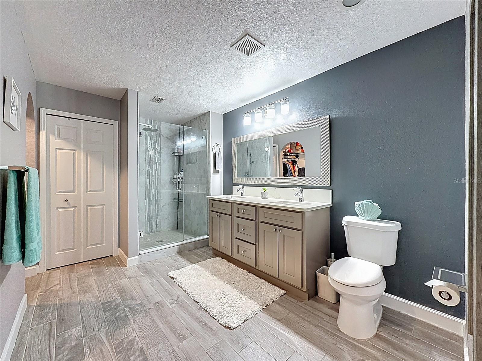 Image 13 of 30 For 243 Ashford Drive