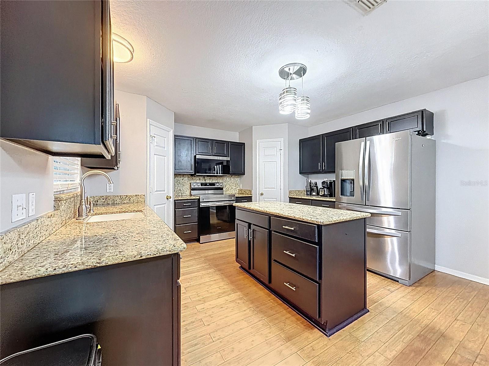 Image 8 of 30 For 243 Ashford Drive