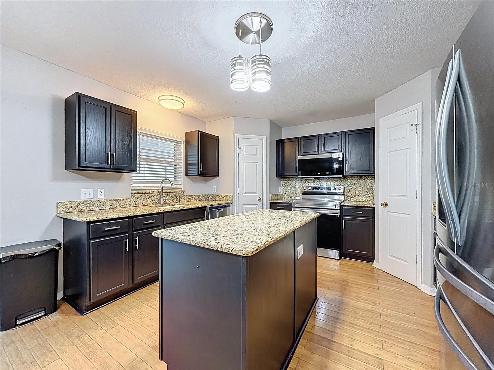 Image 9 of 30 For 243 Ashford Drive