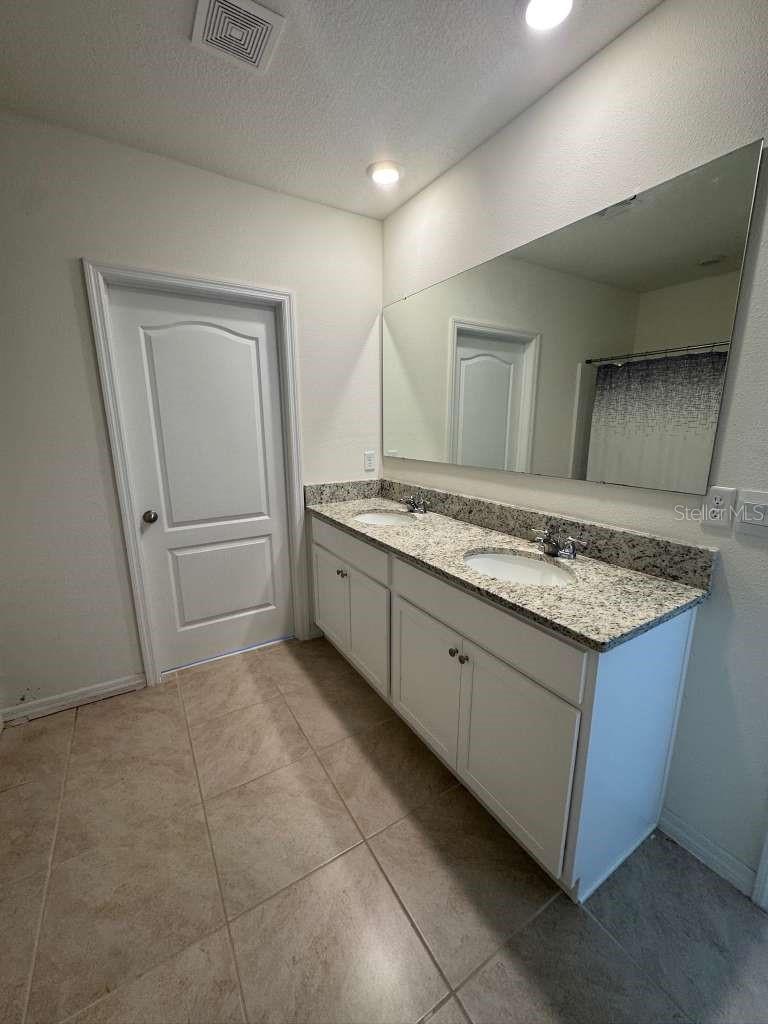 Image 15 of 22 For 9752 Black Walnut Drive