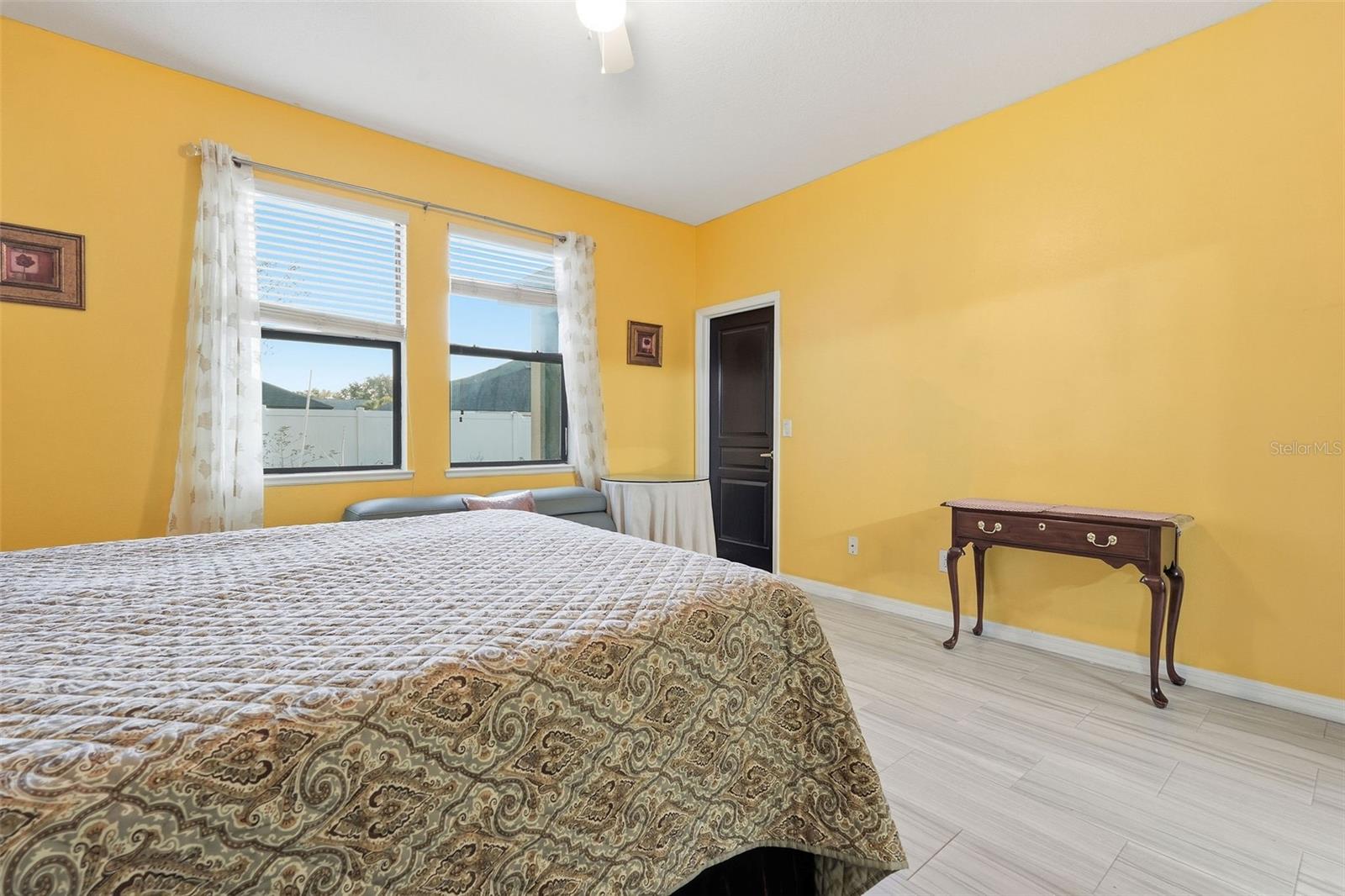 Image 15 of 37 For 4737 Blackthorn Circle