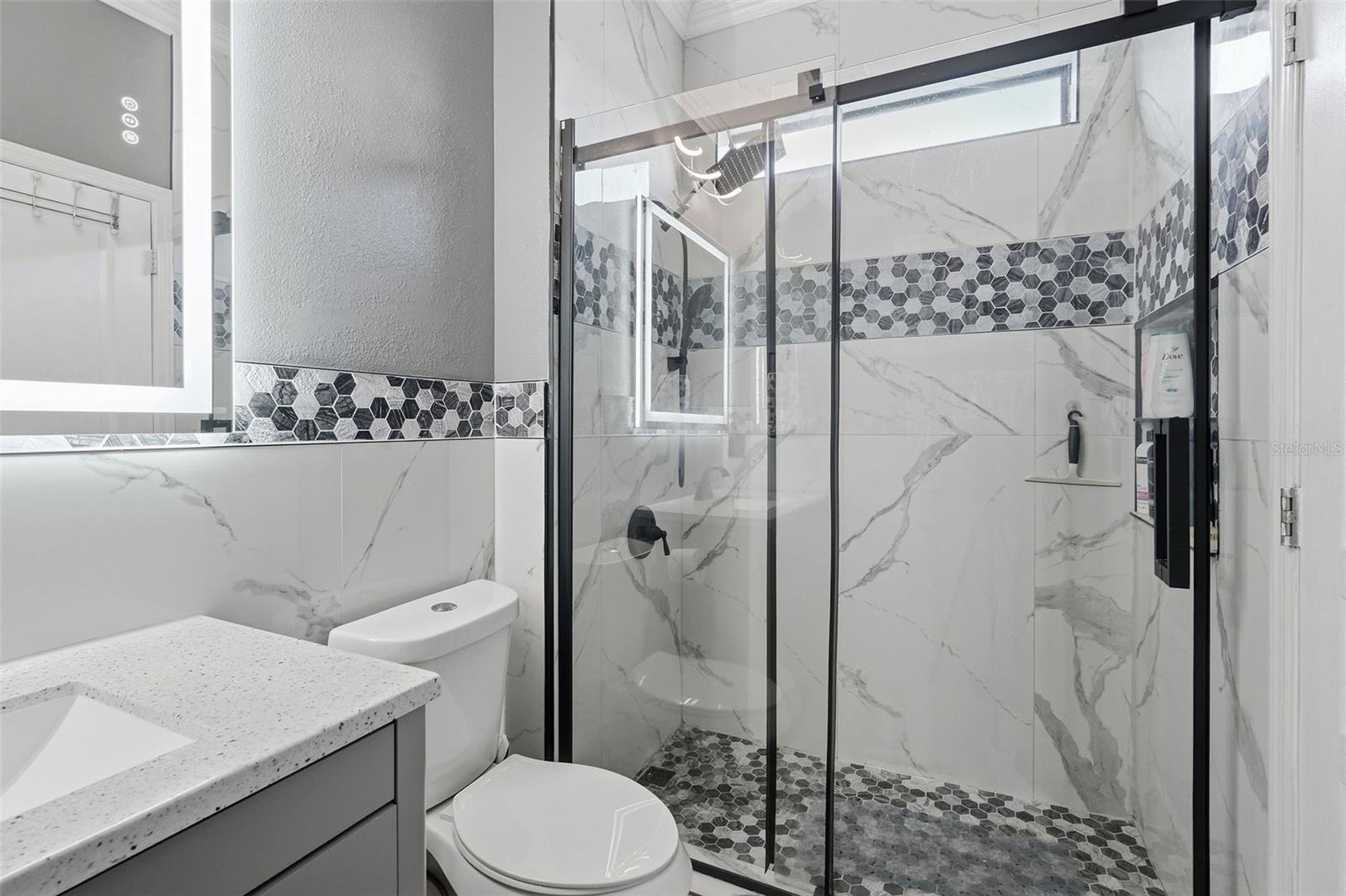 Image 22 of 37 For 4737 Blackthorn Circle