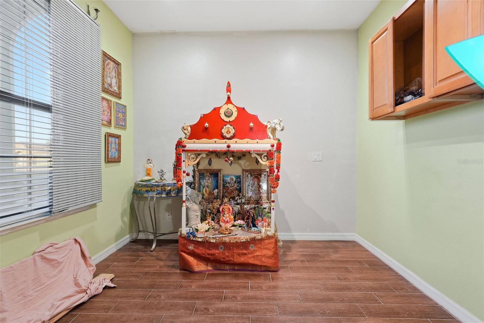 Image 28 of 37 For 4737 Blackthorn Circle