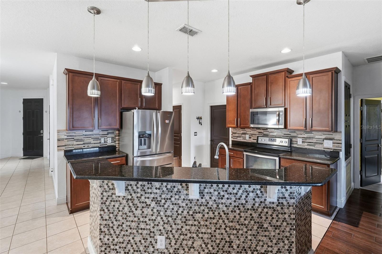 Image 5 of 37 For 4737 Blackthorn Circle