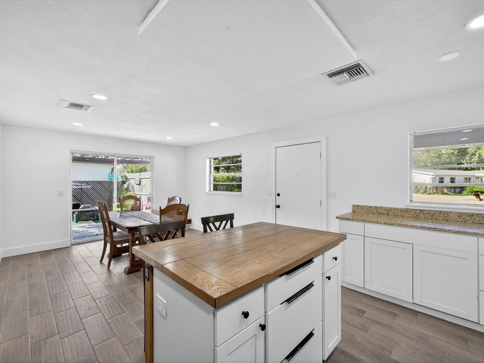 Image 10 of 34 For 1203 Marie Avenue