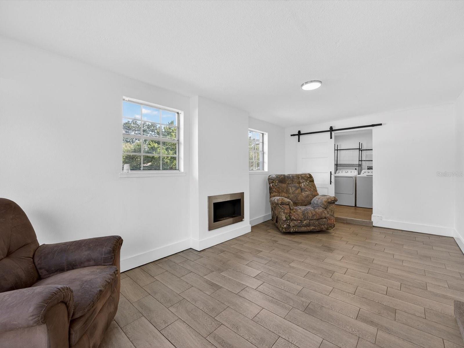 Image 5 of 34 For 1203 Marie Avenue