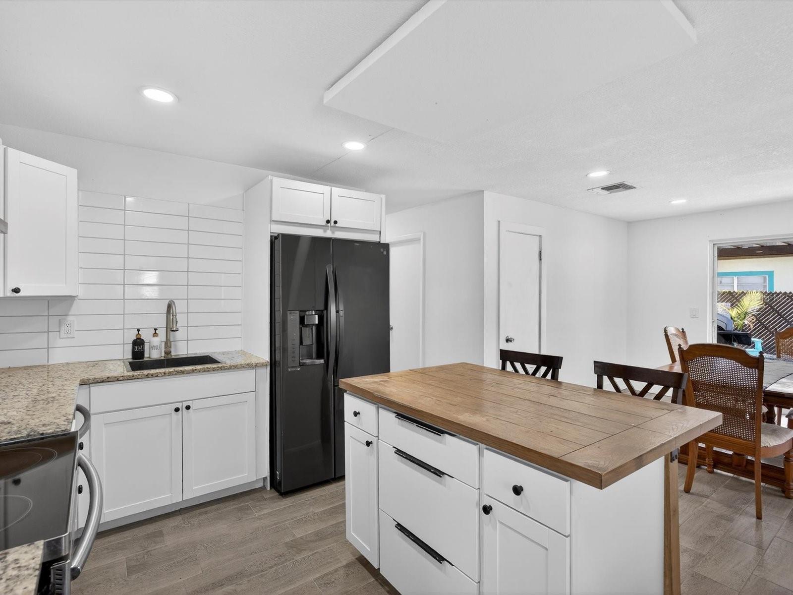 Image 9 of 34 For 1203 Marie Avenue