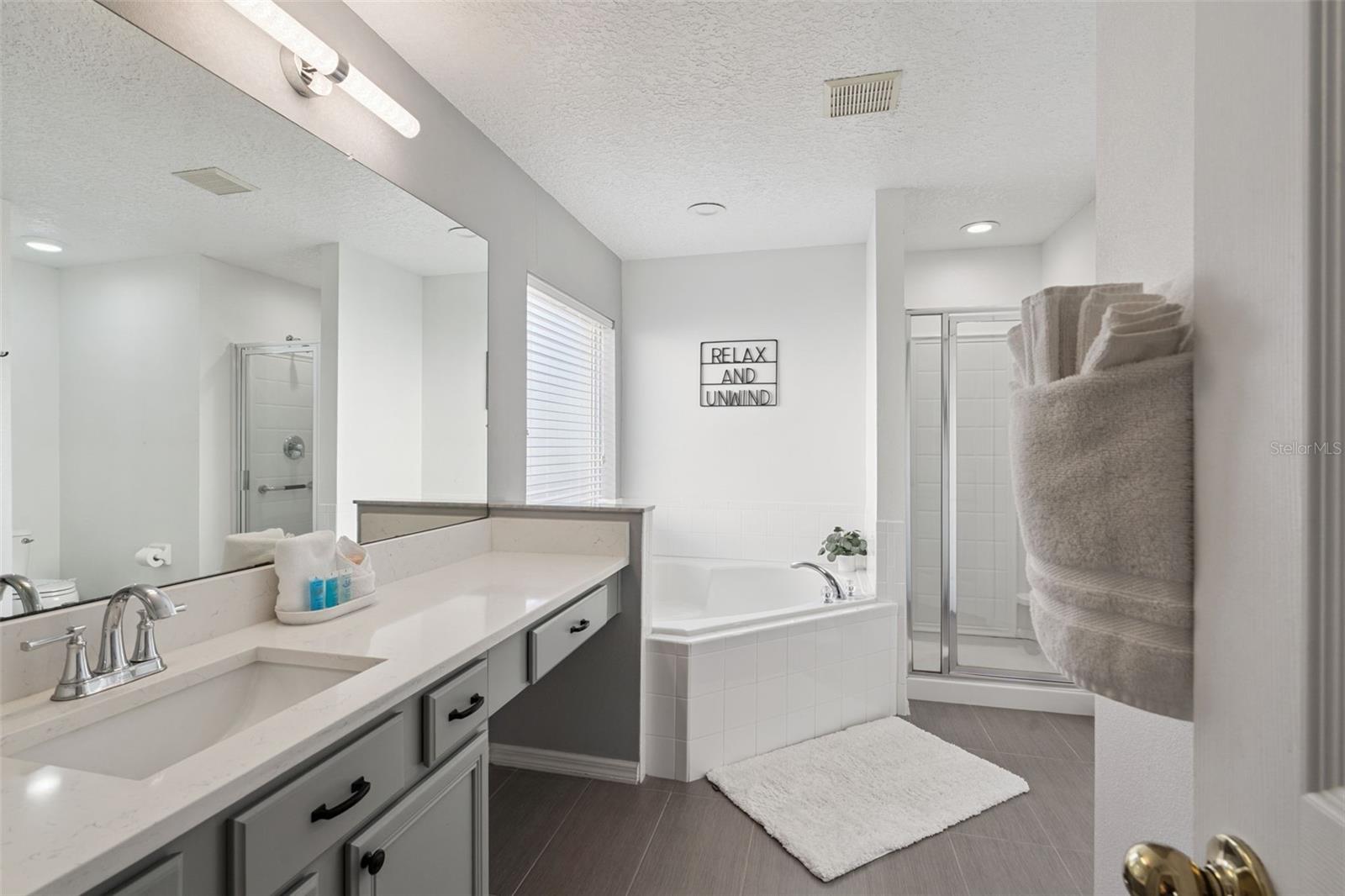 Image 20 of 54 For 4661 Golden Beach Court