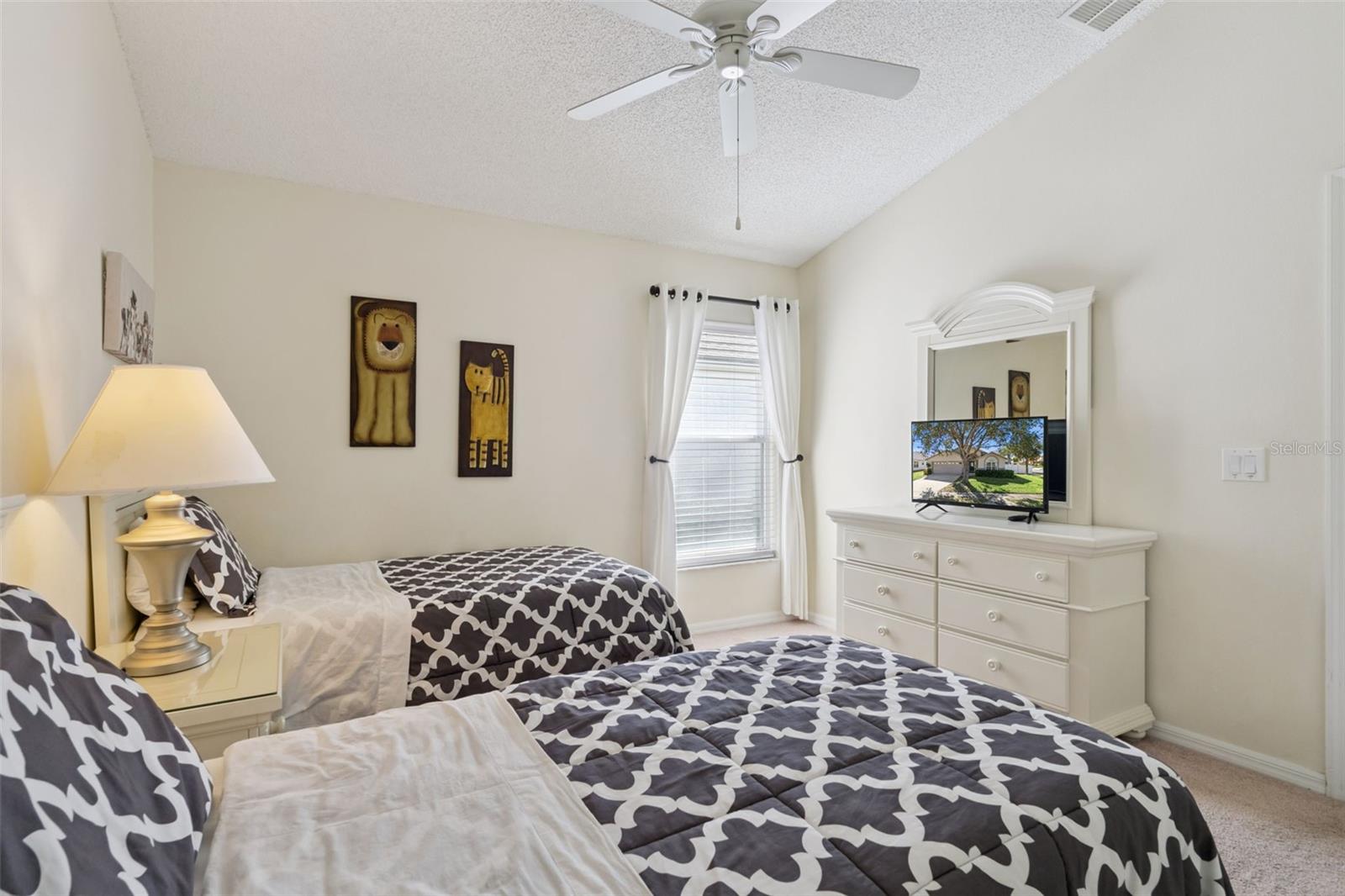 Image 19 of 40 For 8122 Pomo Drive