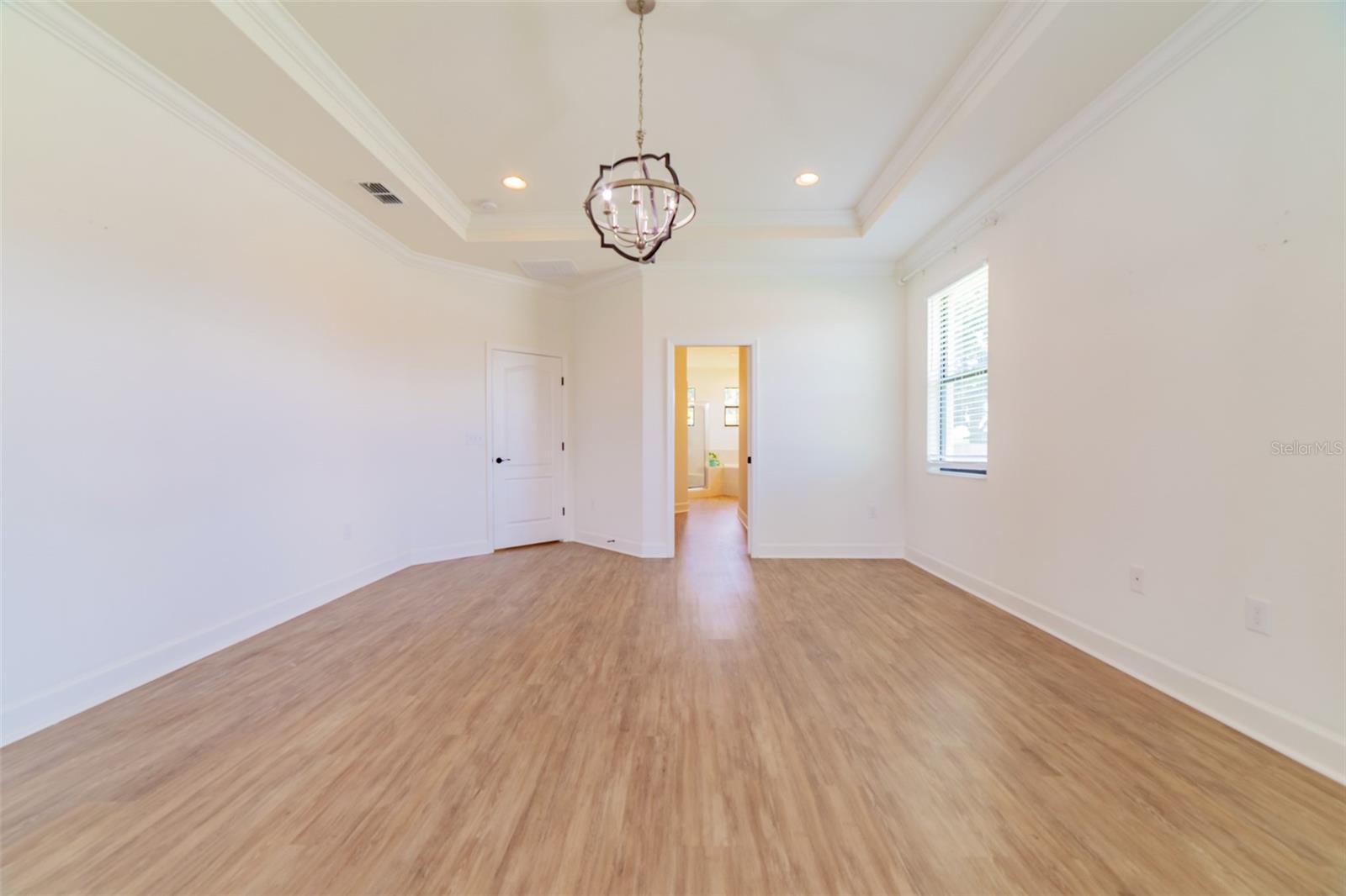 Image 30 of 60 For 570 Sanctuary Boulevard