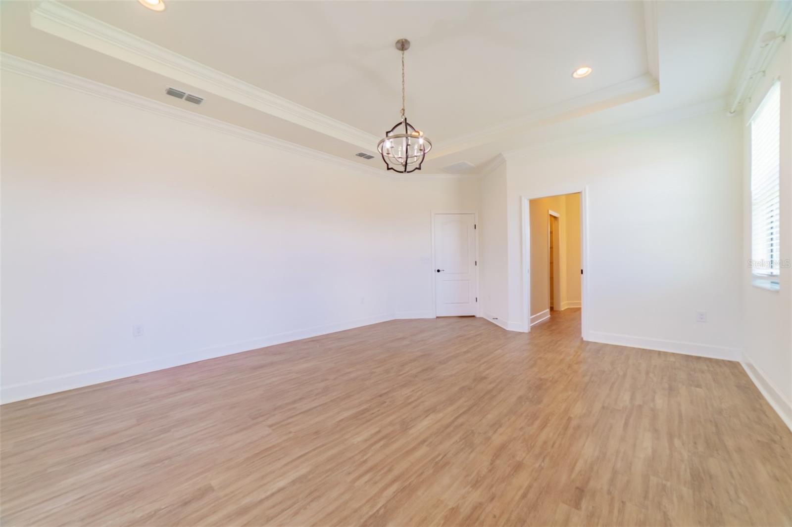 Image 34 of 60 For 570 Sanctuary Boulevard