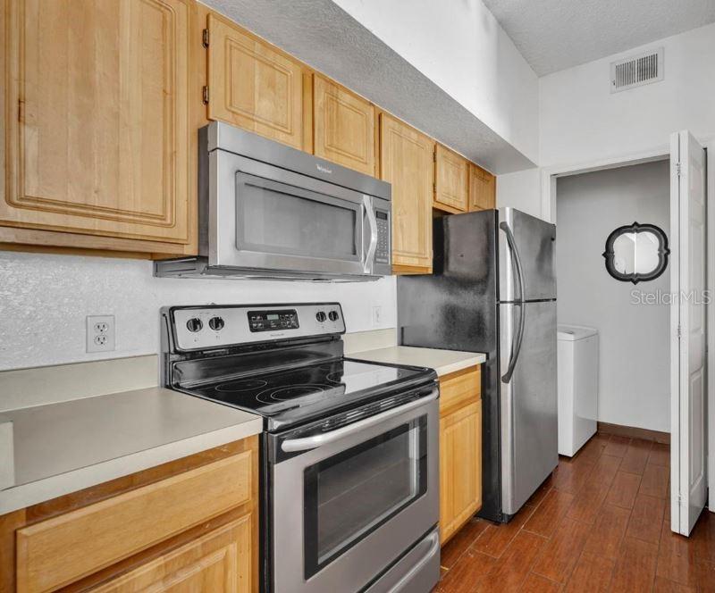 Image 3 of 18 For 13003 Plantation Park Circle 1319