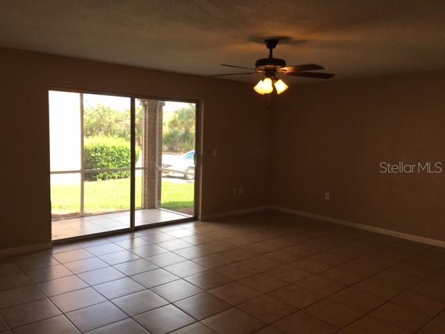 Image 7 of 8 For 432 Banyon Tree Circle 102