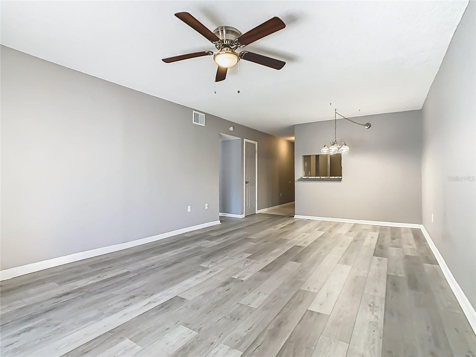 Image 14 of 39 For 130 Johnson Avenue 206