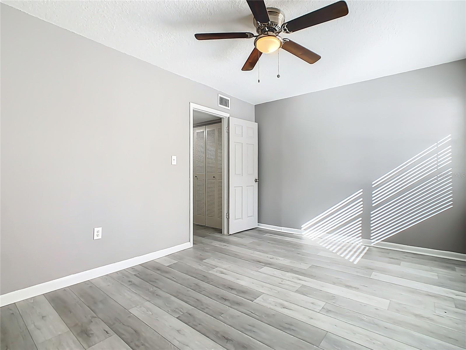 Image 22 of 39 For 130 Johnson Avenue 206