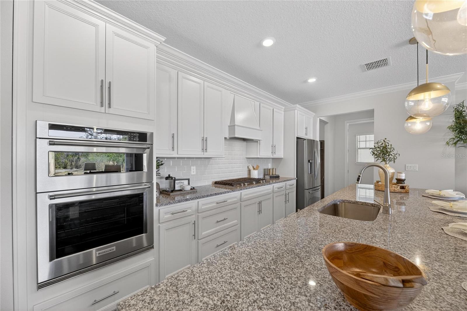 Image 13 of 90 For 18535 Coastal Shore Terrace