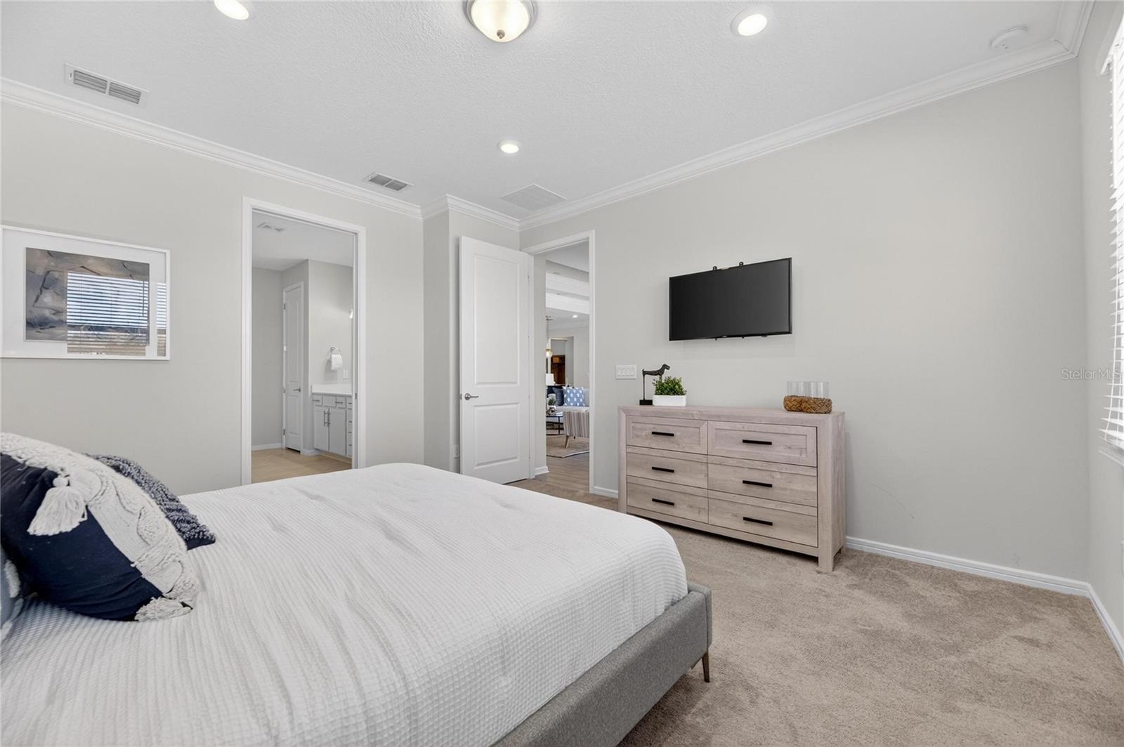 Image 36 of 90 For 18535 Coastal Shore Terrace