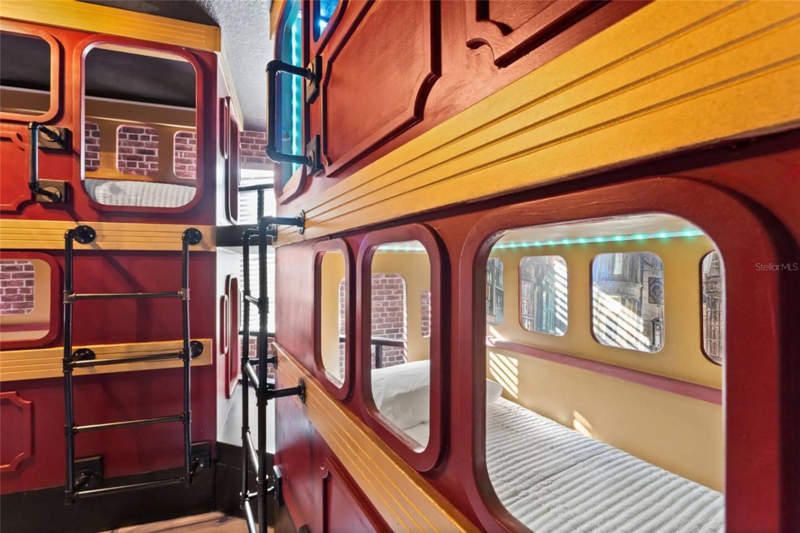 Image 31 of 39 For 1513 Mulligan Boulevard