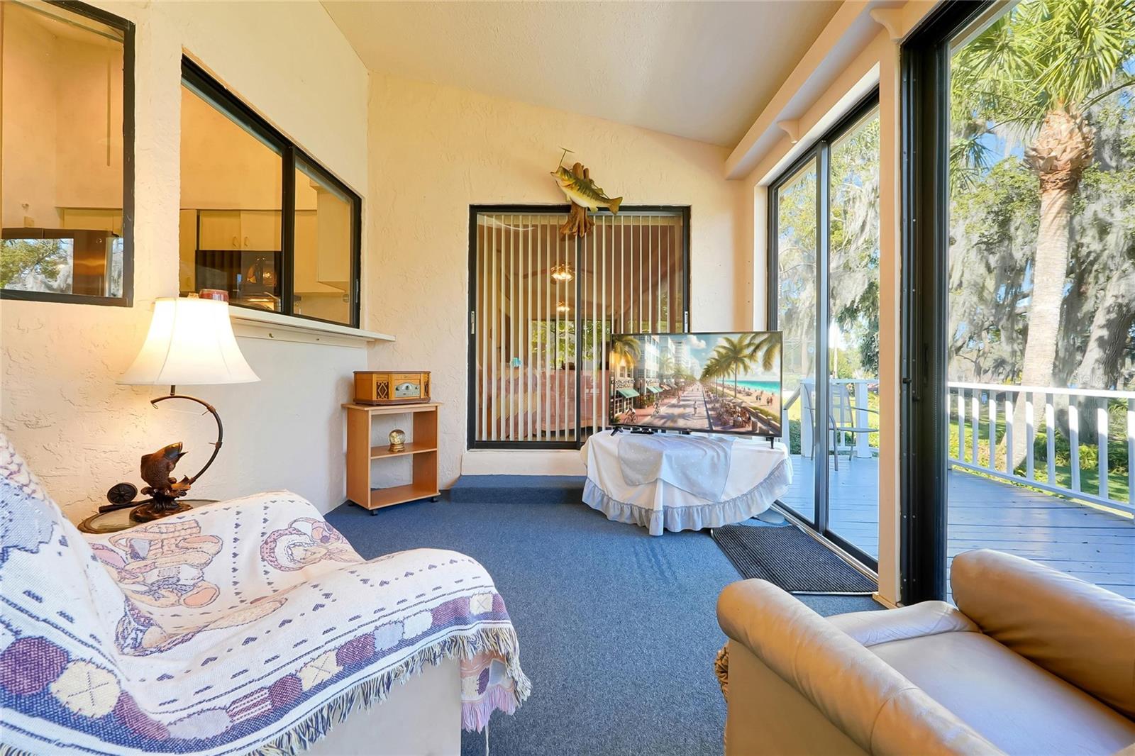 Image 11 of 51 For 816 Rosemere Circle