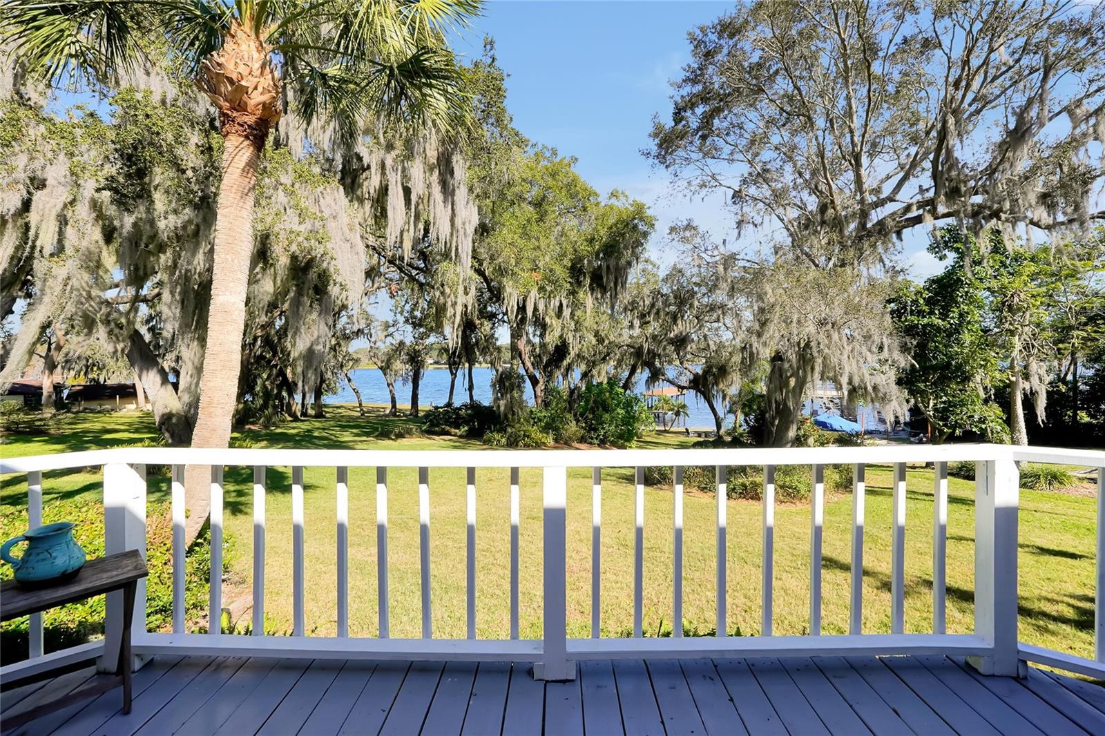 Image 23 of 51 For 816 Rosemere Circle