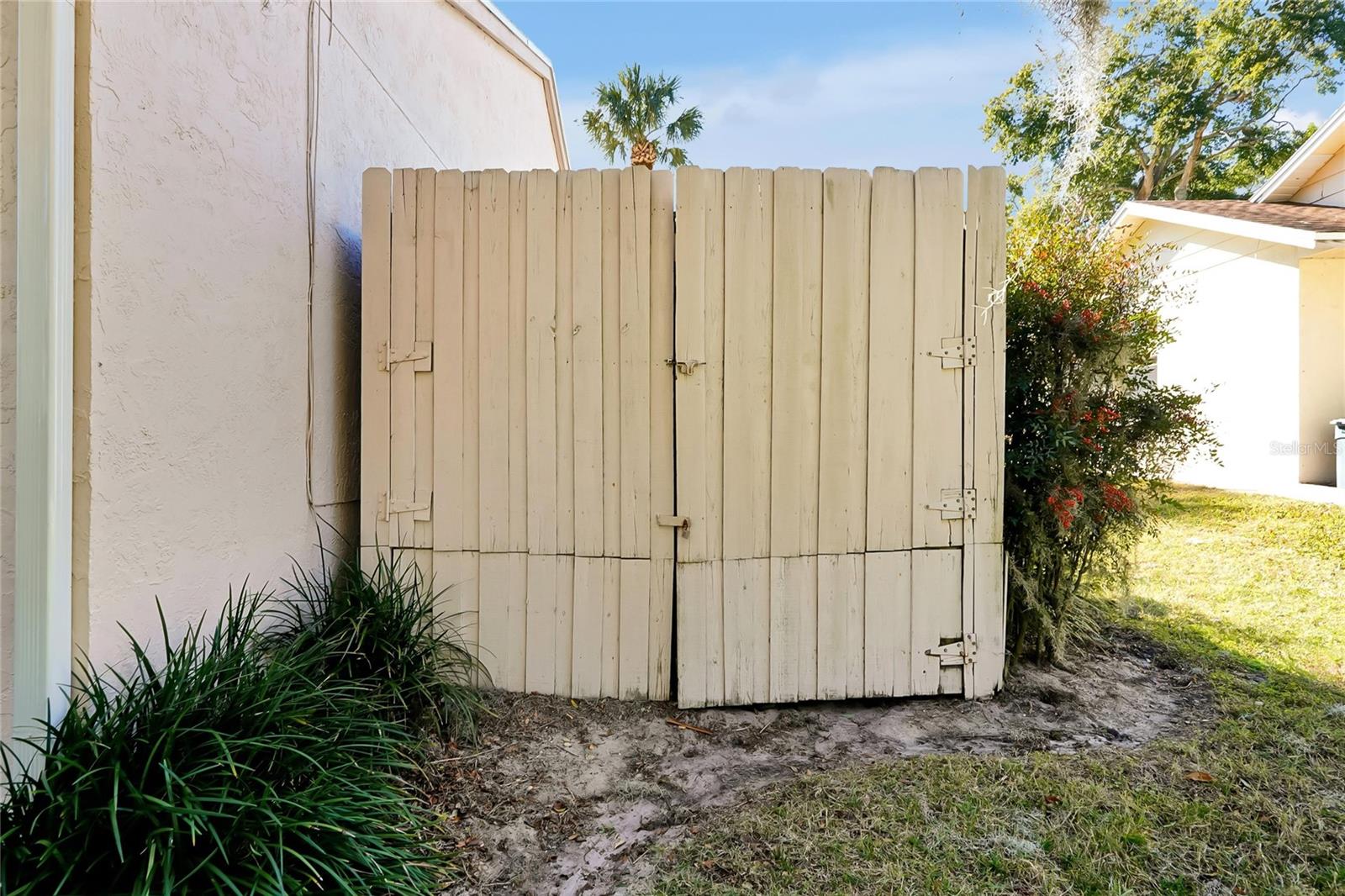 Image 45 of 51 For 816 Rosemere Circle