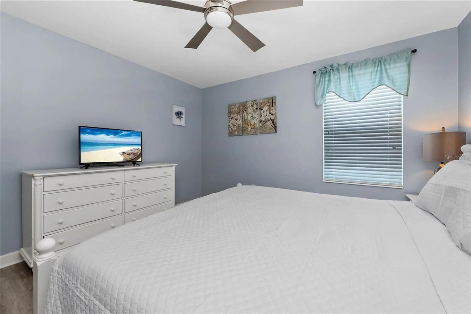 Image 17 of 33 For 9093 Hazard Street