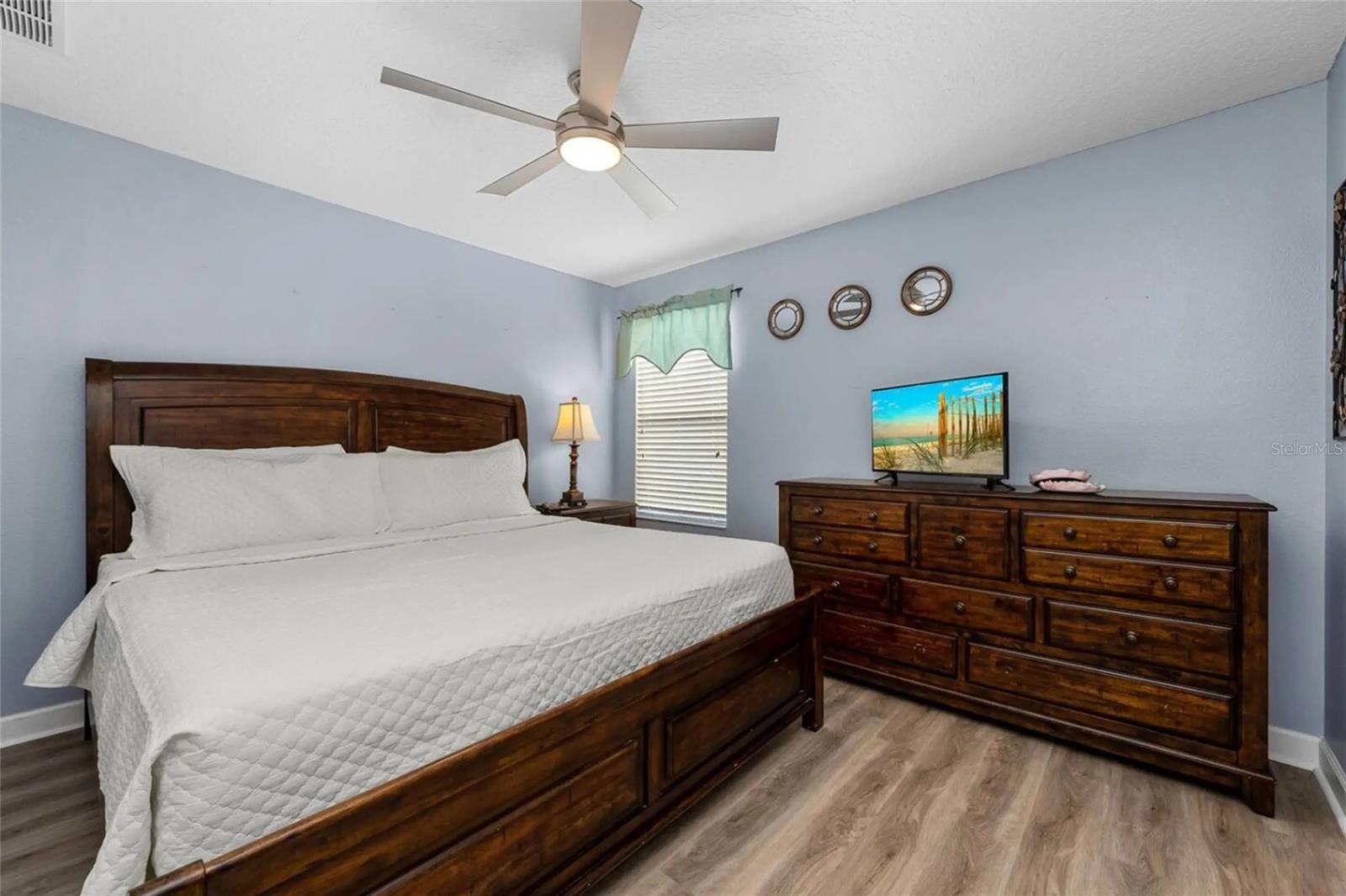 Image 20 of 33 For 9093 Hazard Street