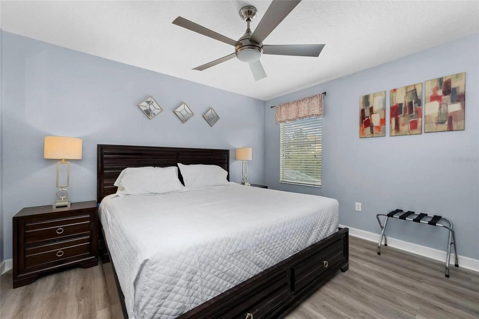 Image 22 of 33 For 9093 Hazard Street