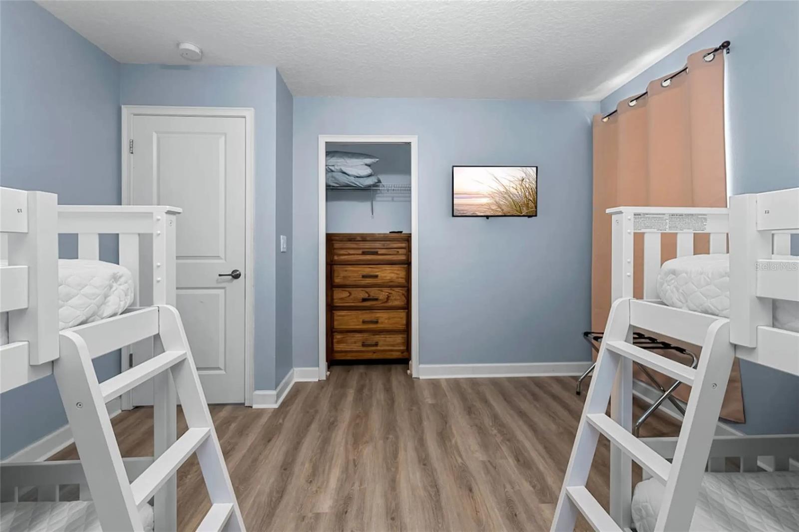 Image 28 of 33 For 9093 Hazard Street