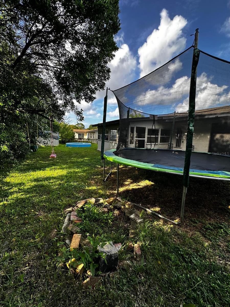 Image 19 of 21 For 1048 Wakefield Circle