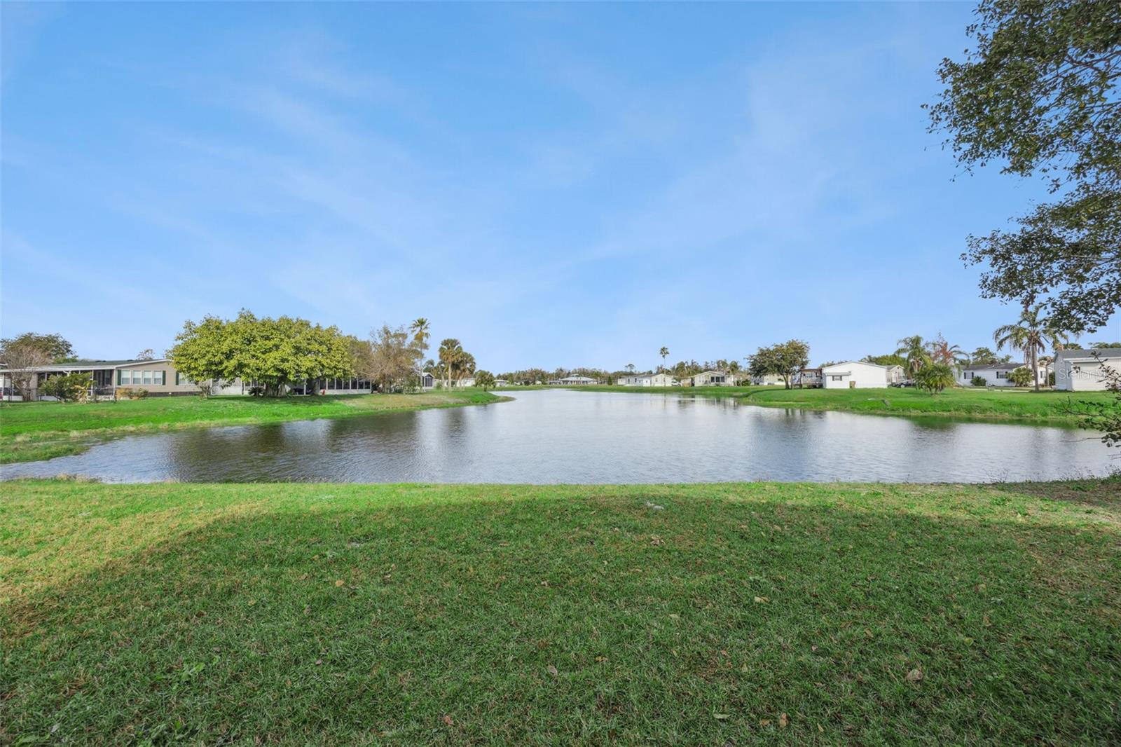 Image 34 of 58 For 204 Bay Court