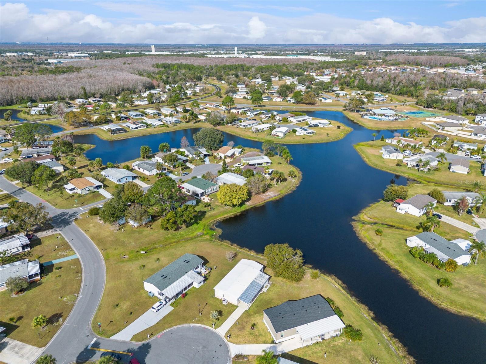 Image 39 of 58 For 204 Bay Court