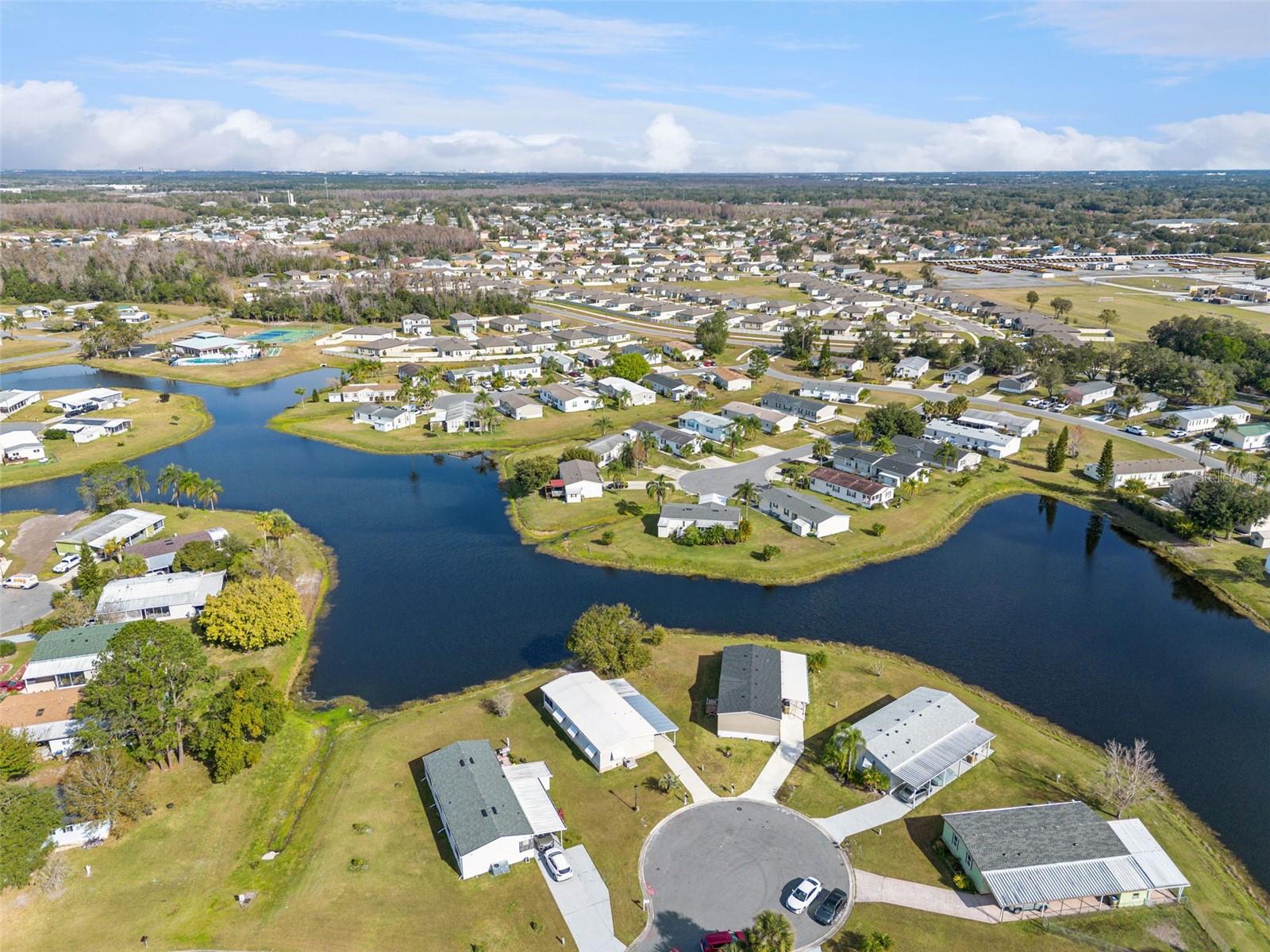 Image 40 of 58 For 204 Bay Court