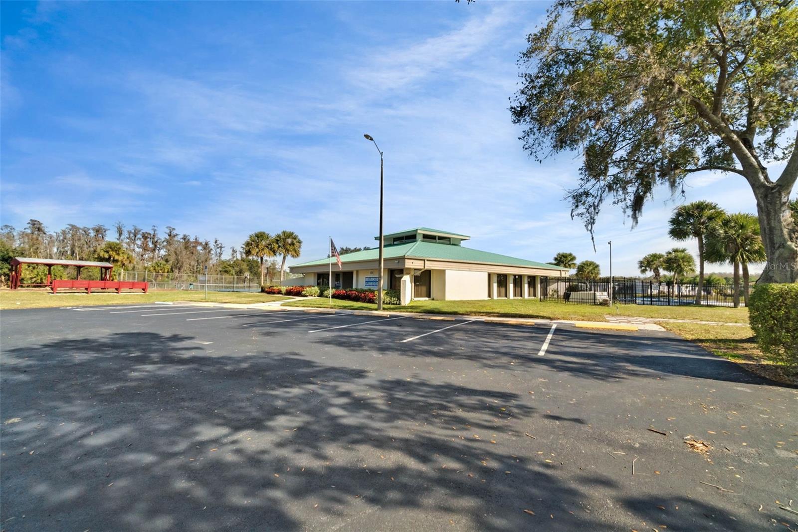 Image 51 of 58 For 204 Bay Court