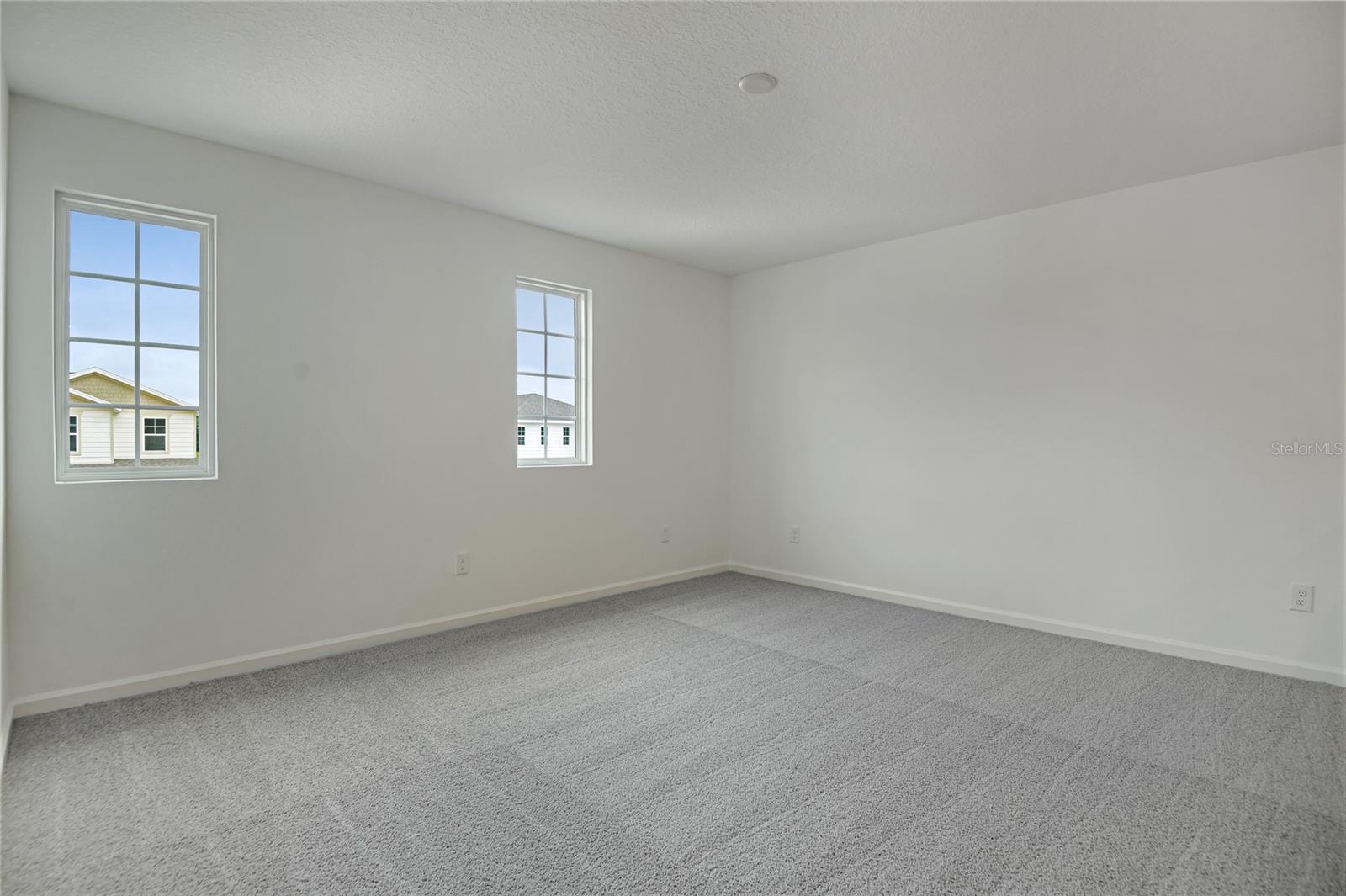 Image 10 of 21 For 6098 64th Terrace