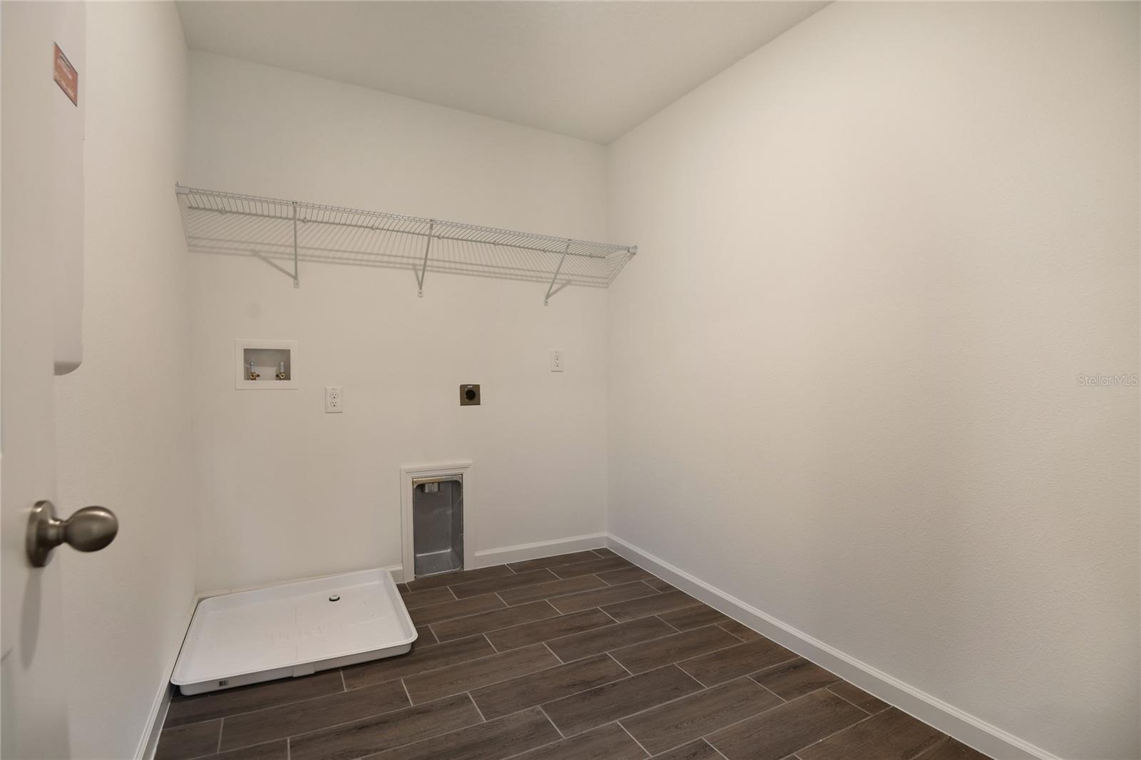 Image 18 of 21 For 6098 64th Terrace