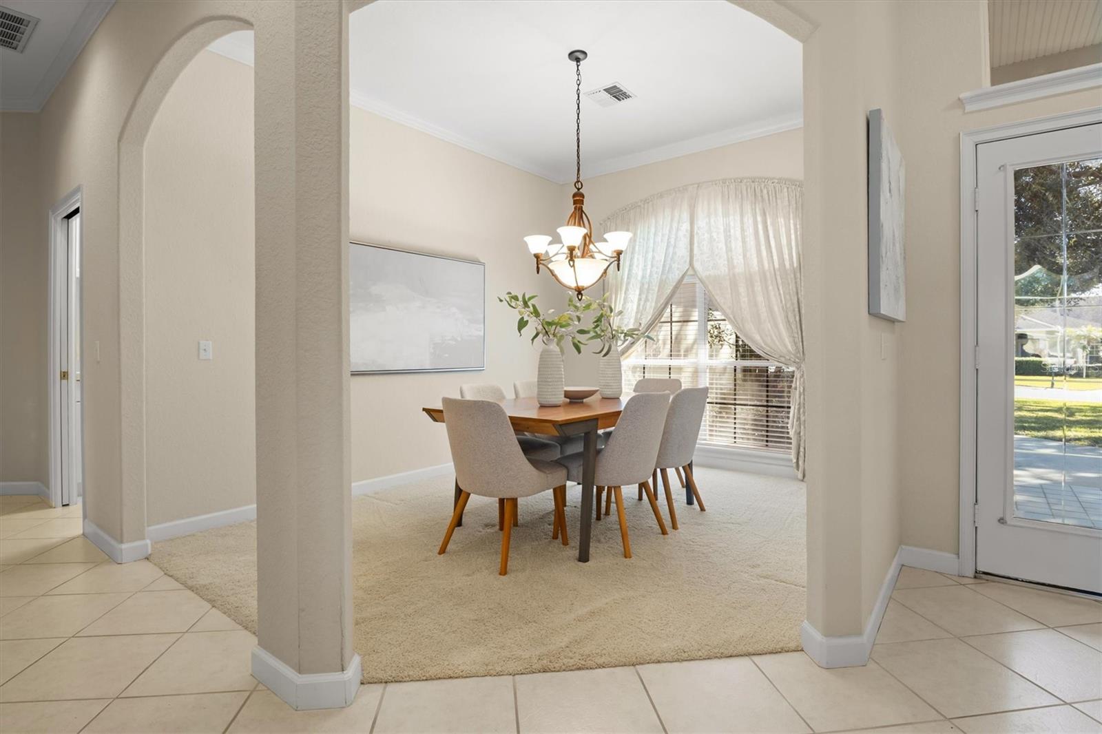 Image 17 of 59 For 1915 Austin Terrace