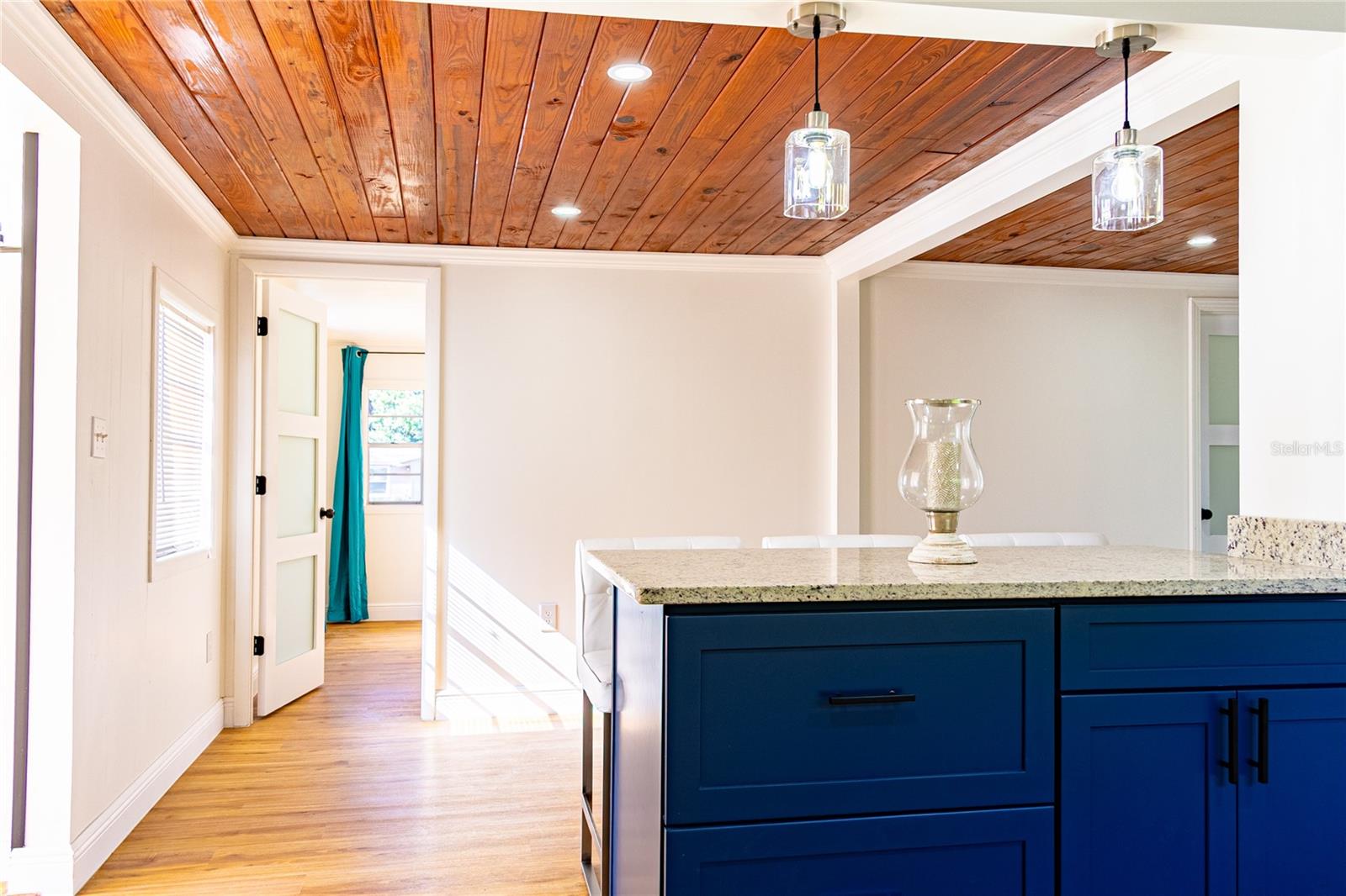 Image 17 of 31 For 922 Cr 482a  