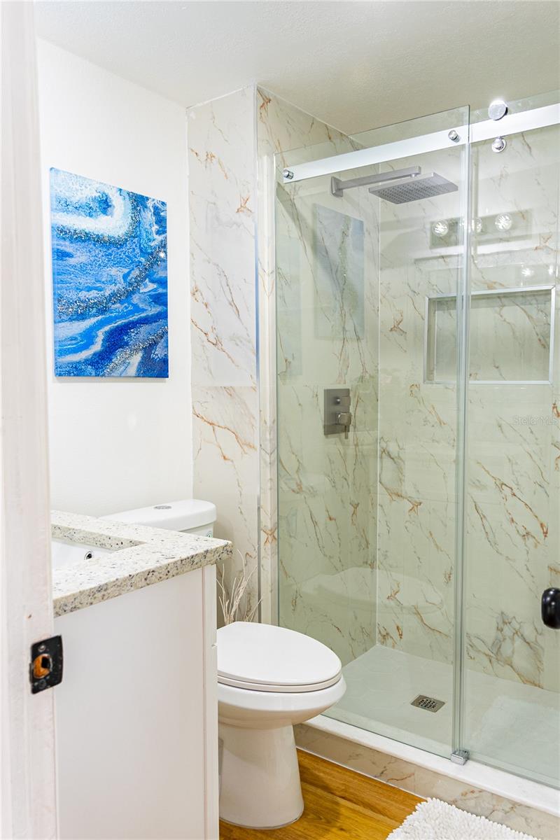 Image 20 of 31 For 922 Cr 482a  