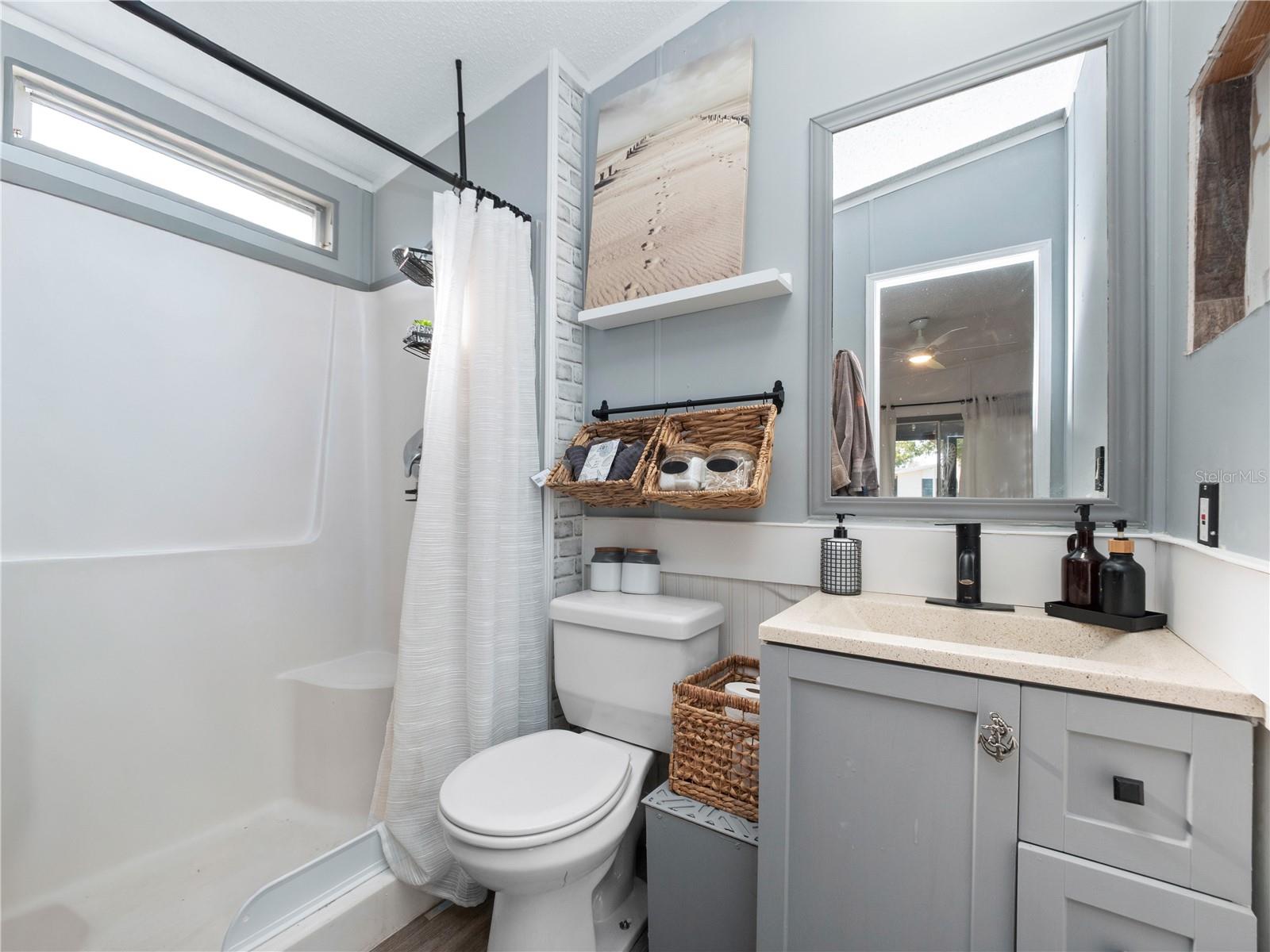 Image 12 of 27 For 216 Ellsworth Drive